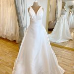 White One Odina Size 6-8 Wedding Dress for sale Lucy Hart Bridal Leighton Buzzard