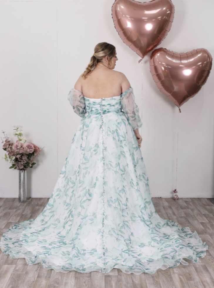 Island Bridal IB23116 Size 20 wedding dress for sale Lucy Hart Bridal Leighton Buzzard Bedfordshire