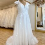 Ella Rosa BE573 Size 24 Wedding dress for sale Lucy Hart Bridal Leighton Buzzard Bedfordshire