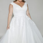 White Studio London Curve WSP021 Wedding dress for sale Lucy Hart Bridal Leighton Buzzard Bedfordshire