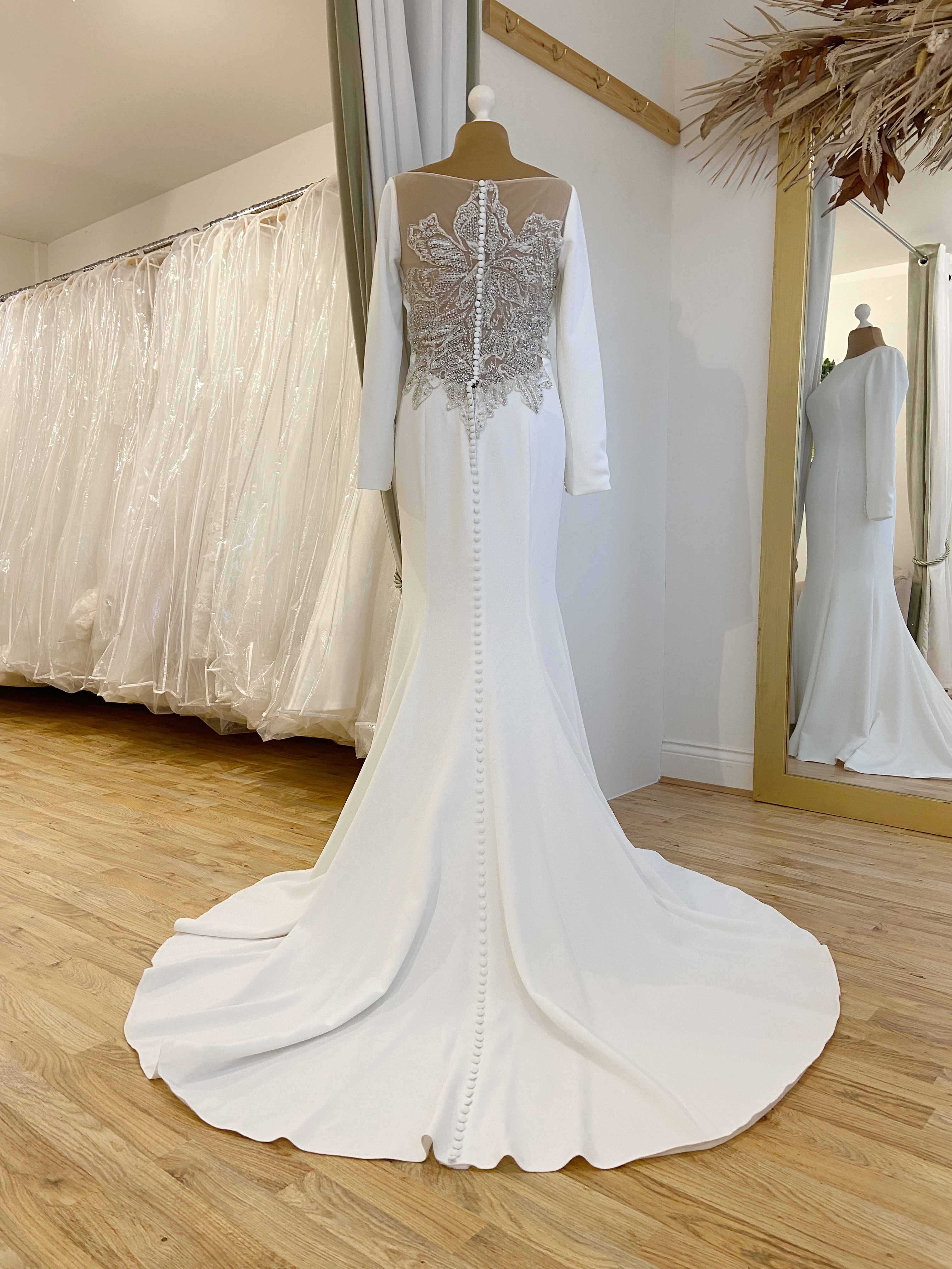 Justin Alexander 8936 Size 16 wedding dress for sale Lucy Hart Bridal Leighton Buzzard Bedfordshire