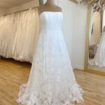 Justin Alexander Onyx Size 24 Wedding dress for sale Lucy Hart Bridal Leighton Buzzard Bedfordshire