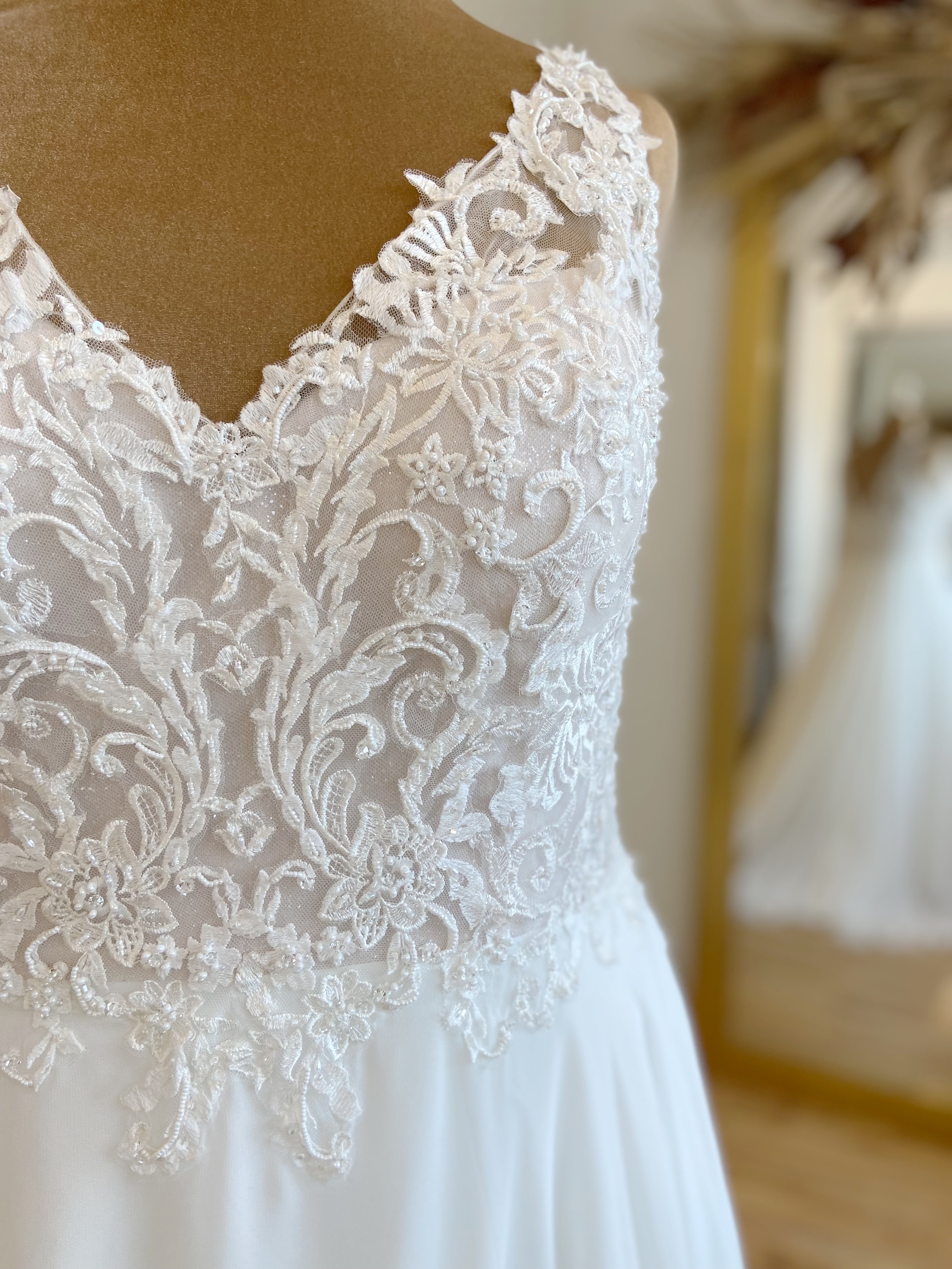 Fox Bridal Shine On Size 22 Wedding dress for sale Lucy Hart Bridal Leighton Buzzard Bedfordshire