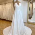 Herawhite Emma Size 10 Wedding dress for sale Lucy Hart Bridal Leighton Buzzard Bedfordshire