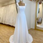 White Rose R1655 Size 10 Wedding dress for sale Lucy Hart Bridal Leighton Buzzard Bedfordshire