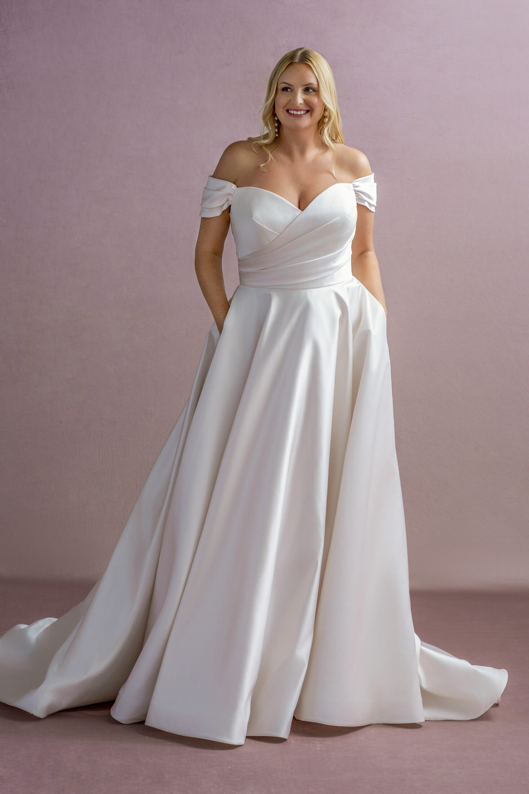 Millie Grace MG199 wedding dress for sale Lucy Hart Bridal Leighton Buzzard Bedfordshire