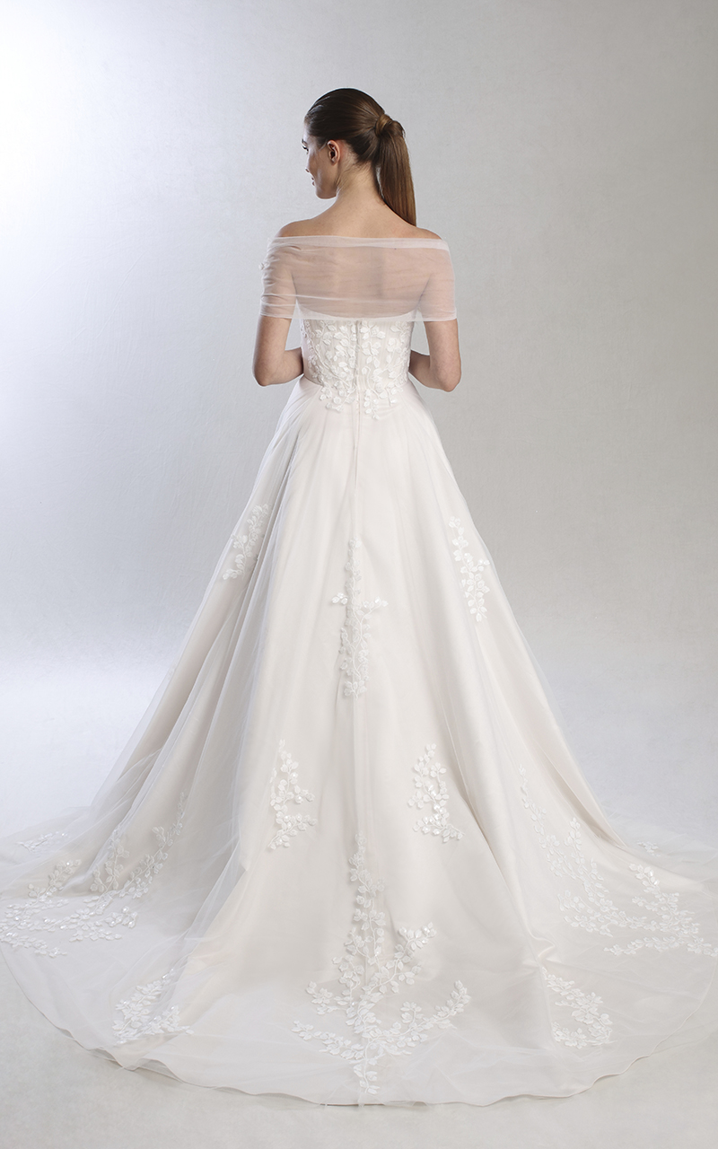 Millie May MM258 Wedding dress for sale Lucy Hart Bridal Leighton Buzzard Bedfordshire