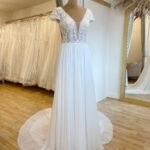 Bianco Evento Croceus Size 12-14 Wedding dress for sale Lucy Hart Bridal Leighton Buzzard Bedfordshire