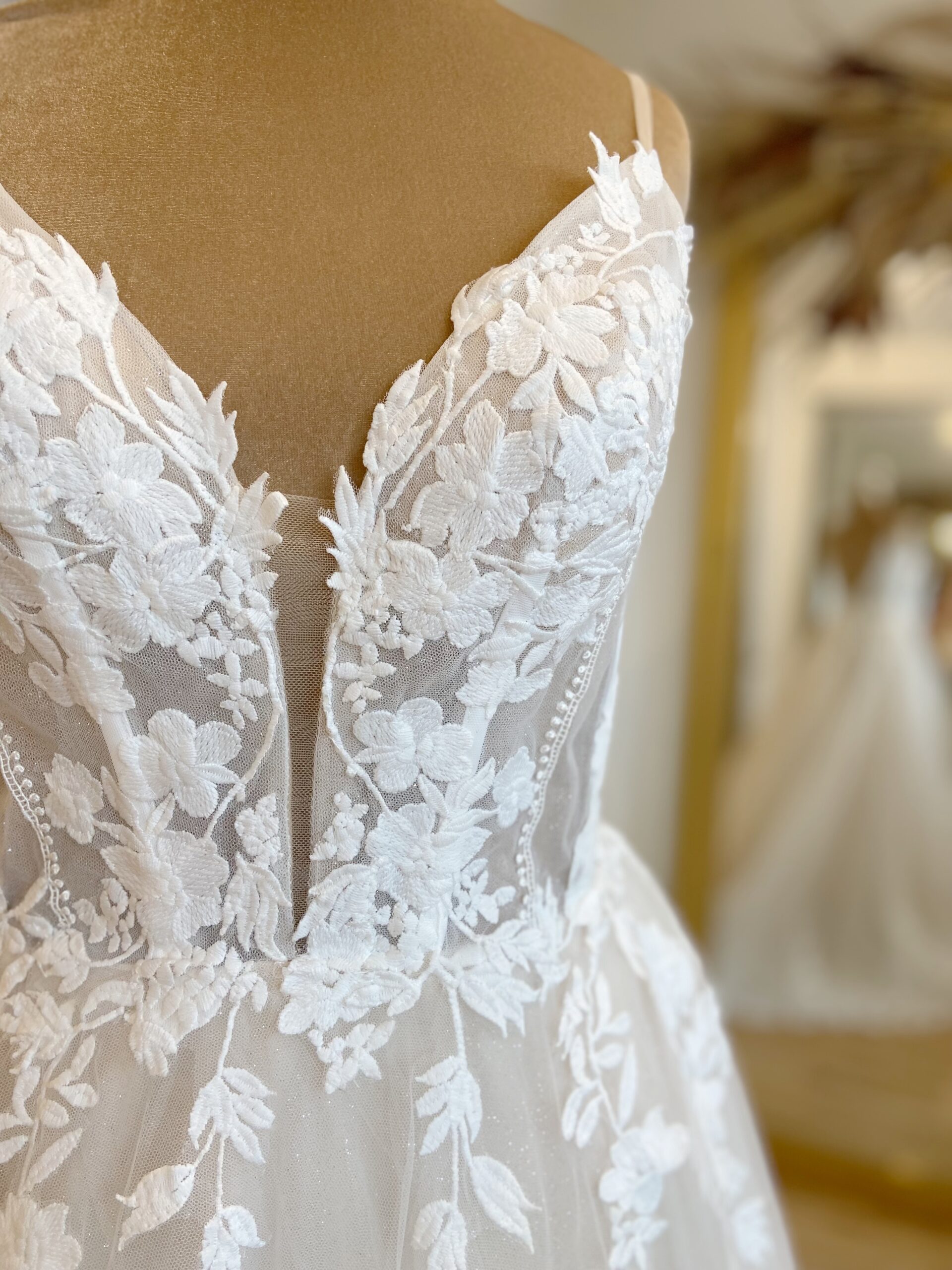 Private Label Blossom Size 8 Wedding dress for sale Lucy Hart Bridal Leighton Buzzard Bridal Shop Near Me Bedfordshire