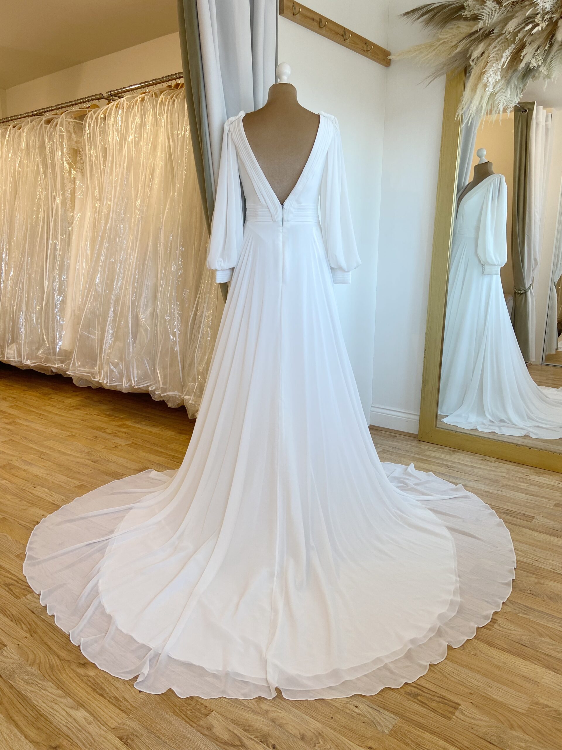 Justin Alexander 88258 Size 14-16 Wedding dress for sale Lucy Hart Bridal Leighton Buzzard Bridal Shop Bedfordshire