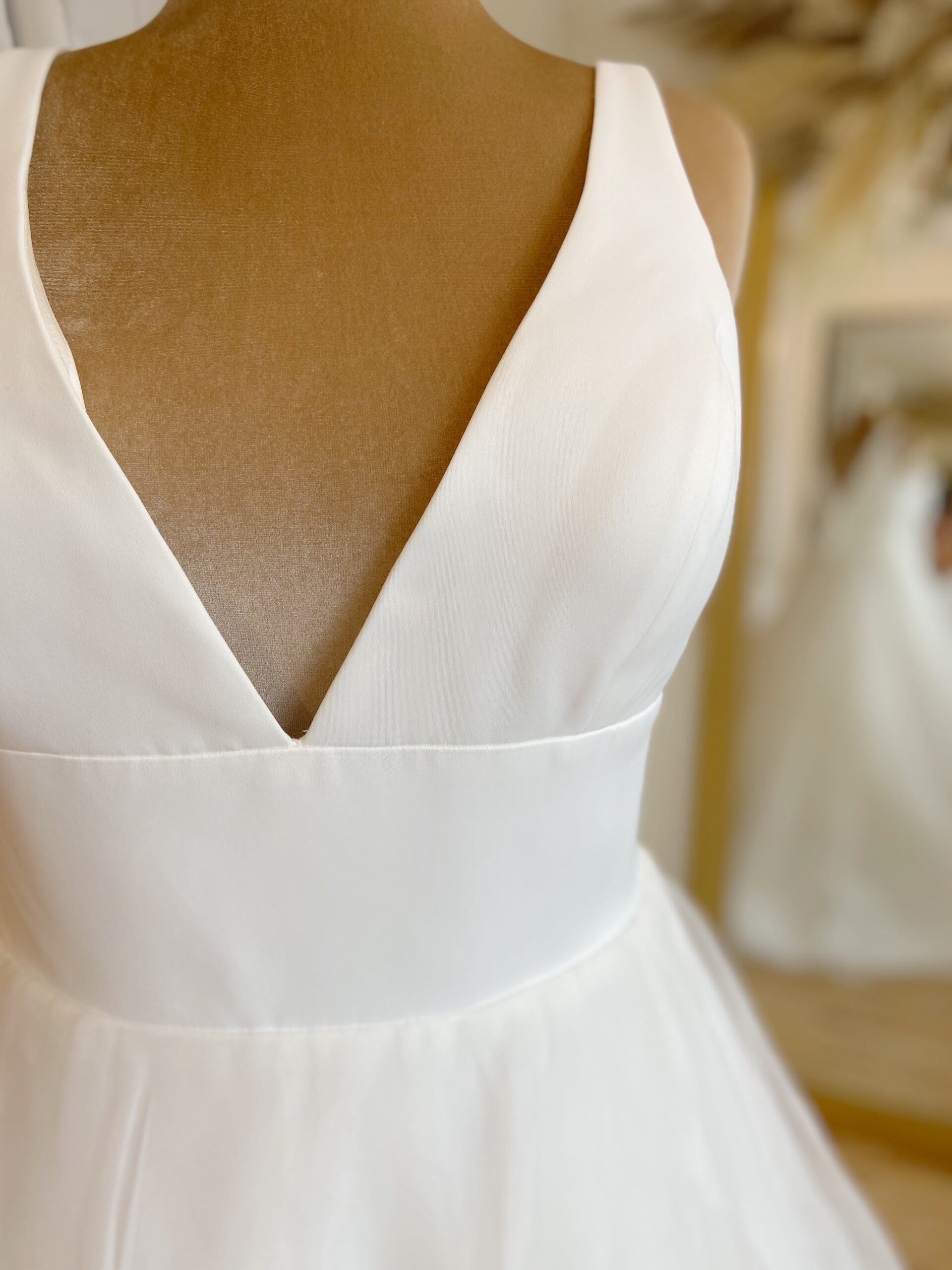 Justin Alexander 88093 Size 20 Wedding dress for sale Lucy Hart Bridal Leighton Buzzard Bridal Shop Bedfordshire