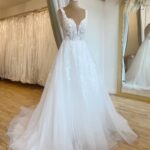 Herawhite Daisy Size 10 Wedding dress for sale Lucy Hart Bridal Leighton Buzzard Bridal Shop Bedfordshire