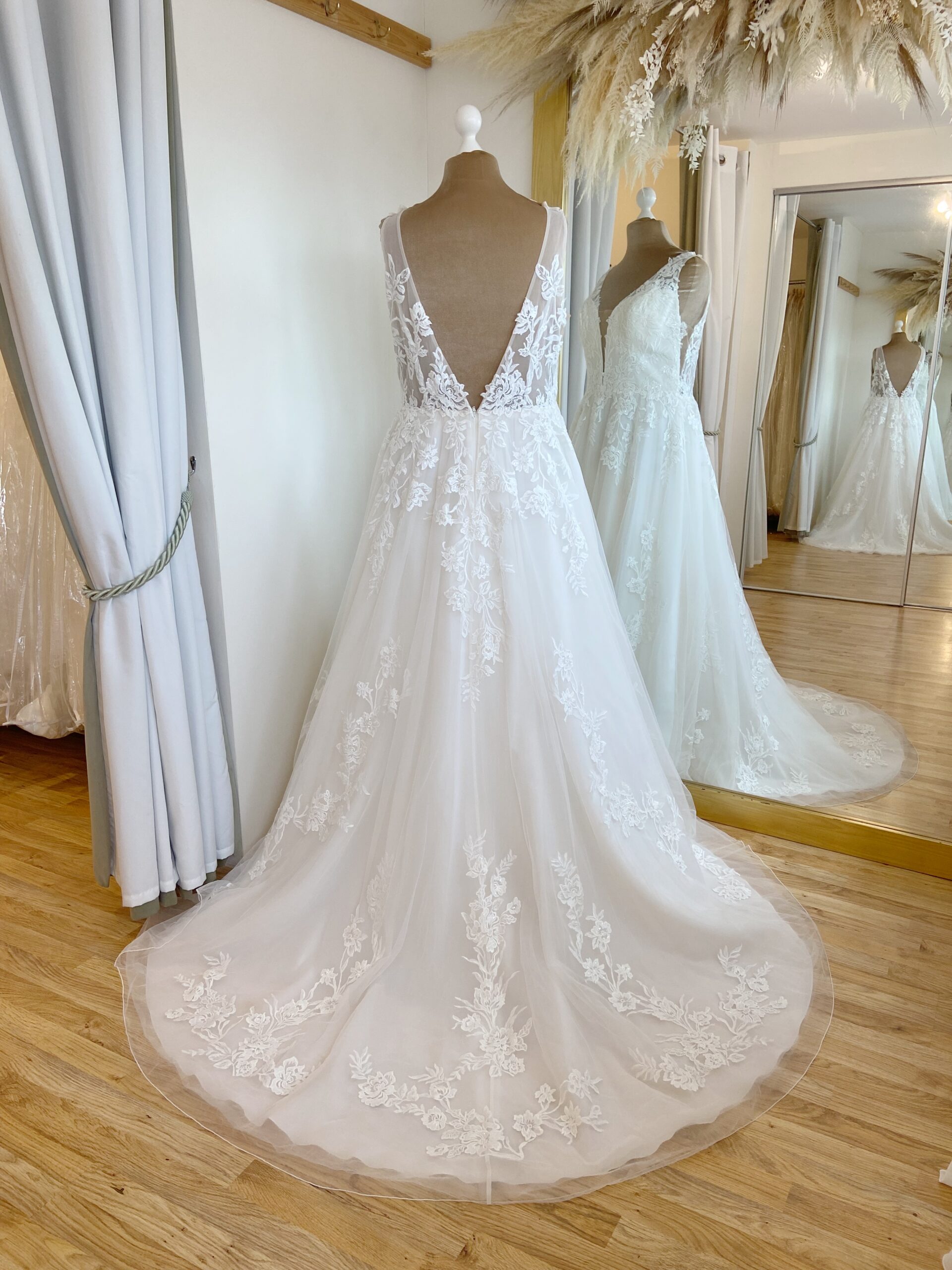 Lillian West 66063 Size 22 wedding dress for sale Lucy Hart Bridal Leighton Buzzard Bridal Shop Bedfordshire
