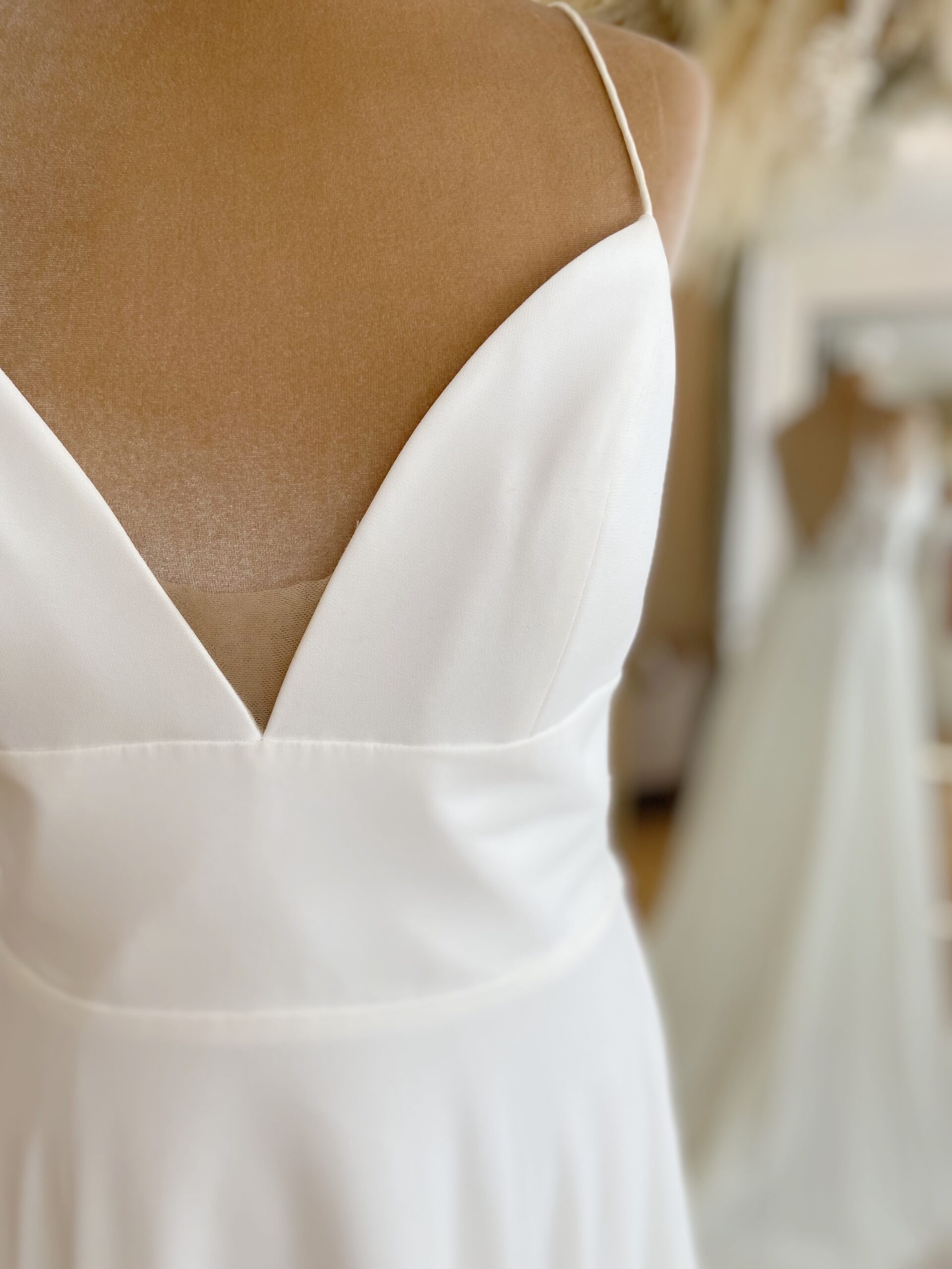 Sincerity 44356 Size 12-14 Wedding dress for sale Lucy Hart Bridal Leighton Buzzard Bridal Shop Bedfordshire