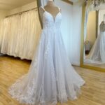 Madi Lane Aria Size 16 Wedding dress for sale Lucy Hart Bridal Leighton Buzzard Bridal Shop Bedfordshire