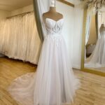 Madi Lane Kyrie Size 14 wedding dress for sale Lucy Hart Bridal Leighton Buzzard Bridal Shop Bedfordshire