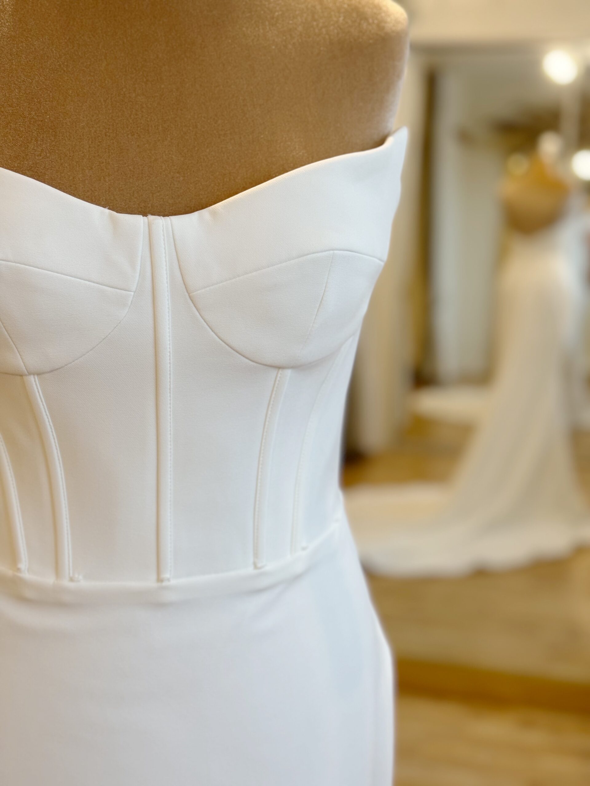 Madi Lane Seth Size 12 Wedding dress for sale Lucy Hart Bridal Leighton Buzzard Bridal Shop Bedfordshire