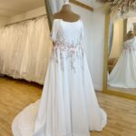 Herawhite Jardine Size 24 wedding dress for sale Lucy Hart Bridal Leighton Buzzard Bridal Shop Bedfordshire