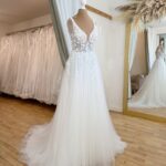 Bianco Evento Bruna Size 10 Wedding dress for sale Lucy Hart Bridal Leighton Buzzard Bridal Shop Bedfordshire