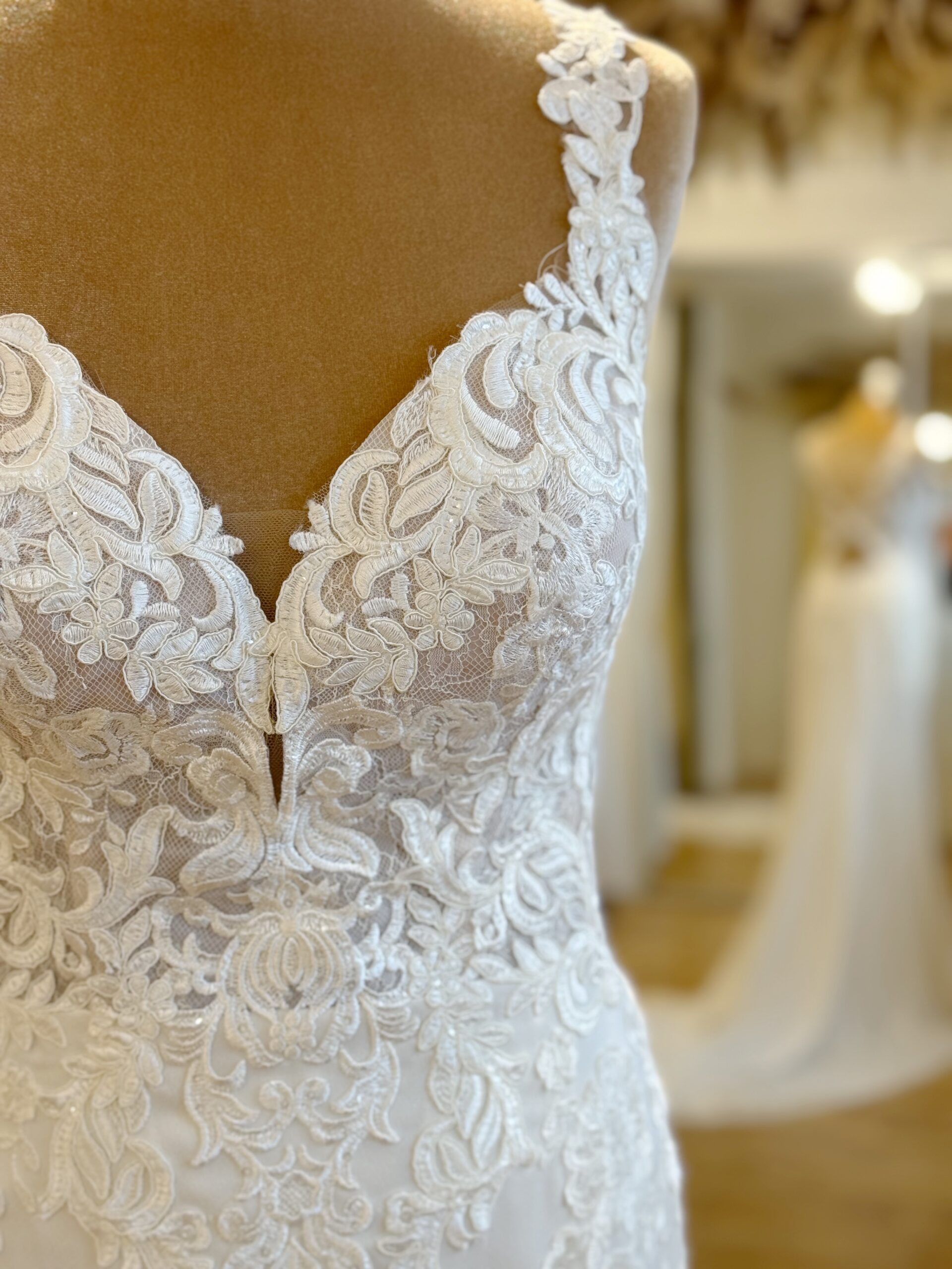 Stella York 6834 Size 12 Wedding dress for sale Lucy Hart Bridal Leighton Buzzard Bridal Shop Bedfordshire