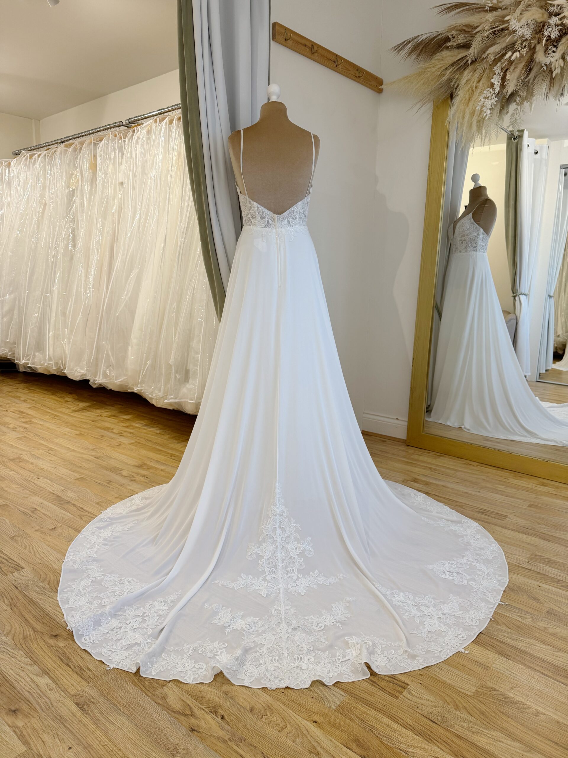 Essense of Australia D3408 Size 14 wedding dress for sale Lucy Hart Bridal Leighton Buzzard Bridal Shop Bedfordshire