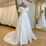 House of Nicholas 3105 Size 14 wedding dress for sale Lucy Hart Bridal Leighton Buzzard Bridal Shop Bedfordshire
