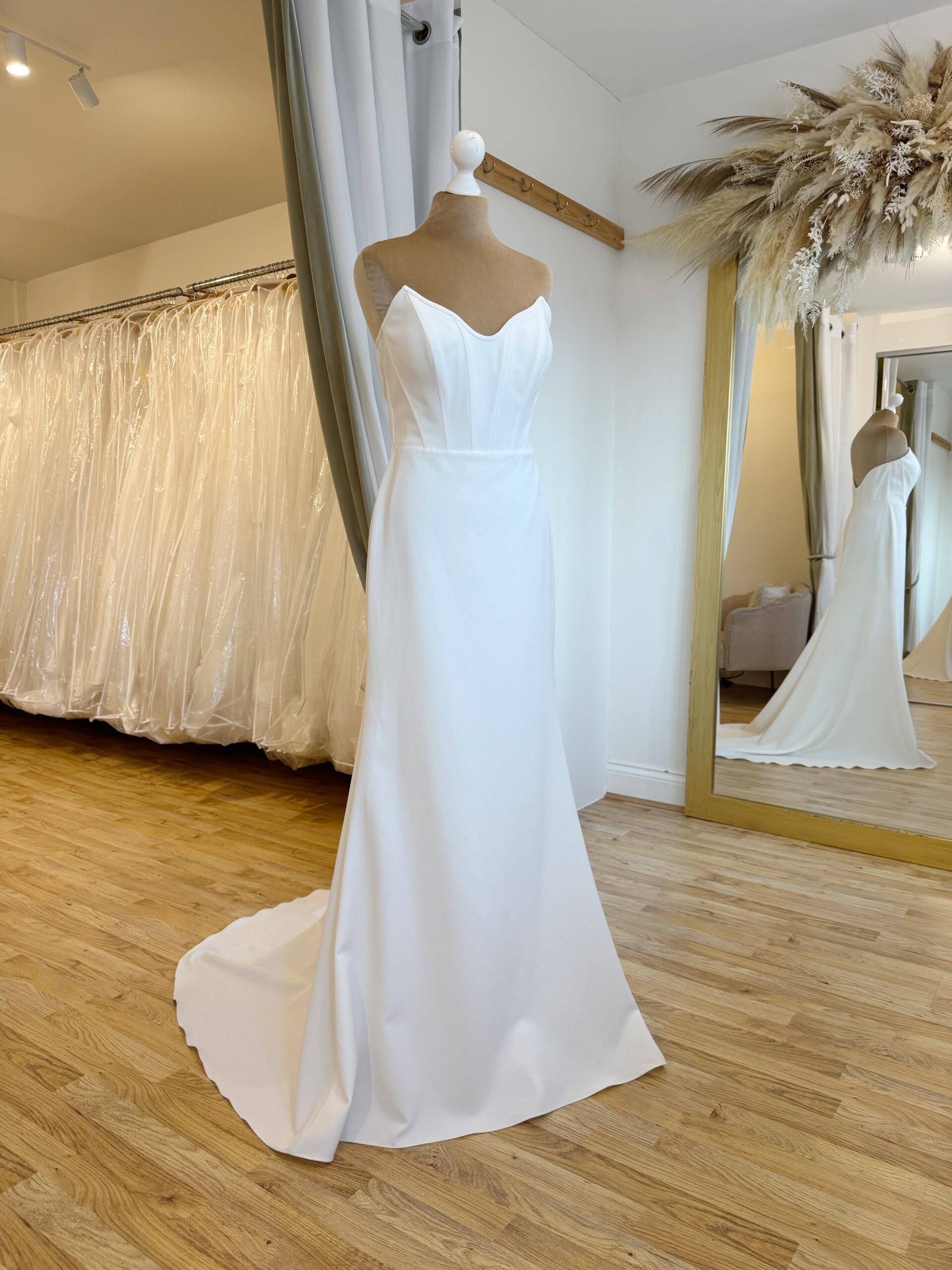 Nicole Milano Abella Size 12 wedding dress for sale Lucy Hart Bridal Leighton Buzzard Bridal Shop Bedfordshire