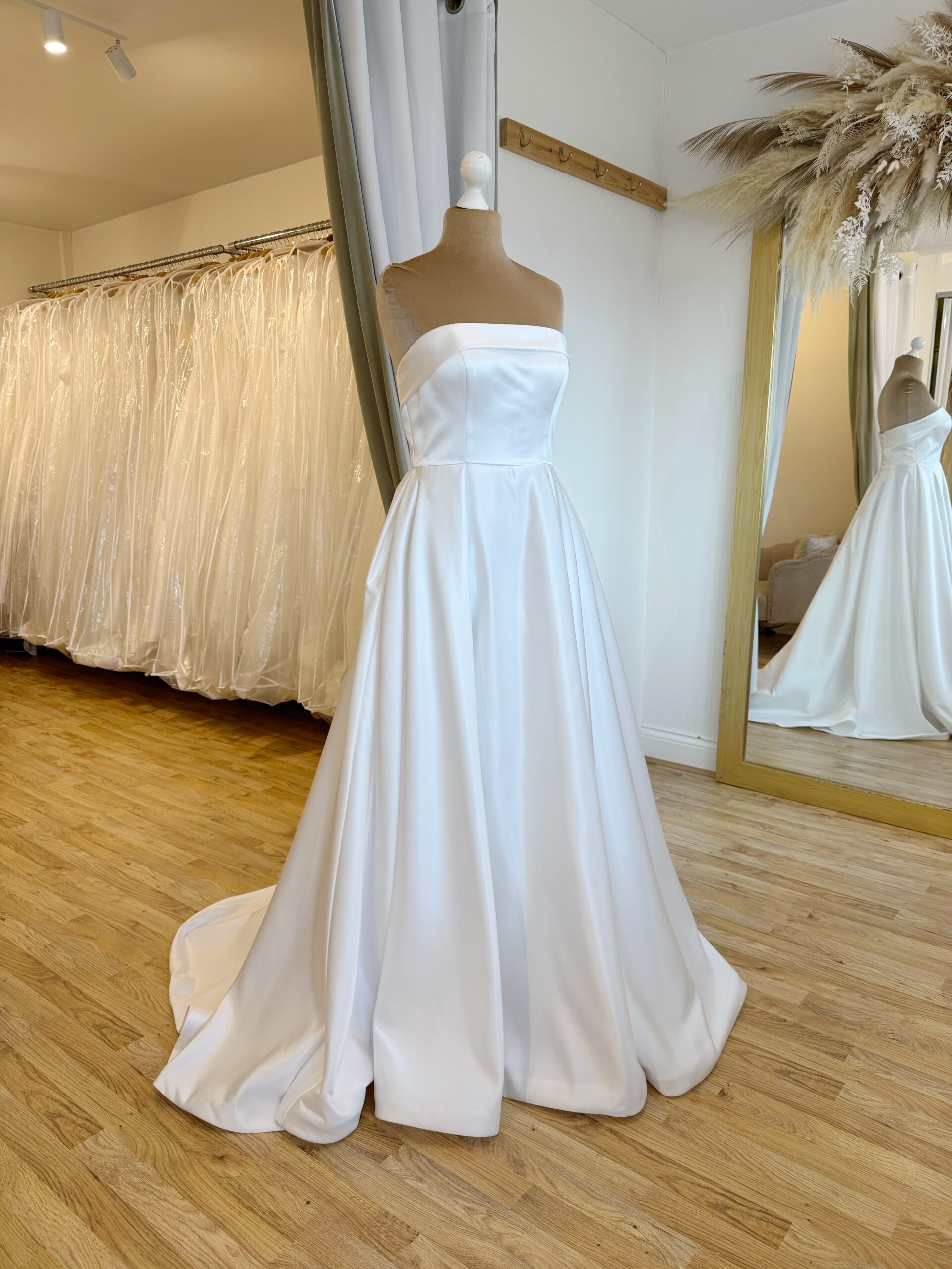Private Label Maria Size 14 wedding dress for sale Lucy Hart Bridal Leighton Buzzard Bridal Shop Bedfordshire.
