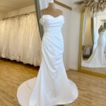 Herawhite Petal Size 16 Wedding dress for sale Lucy Hart Bridal Leighton Buzzard Bridal Shop Bedfordshire