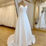 Herawhite Bridal Daphne Size 12 Wedding dress for sale Lucy Hart Bridal Leighton Buzzard Bedfordshire