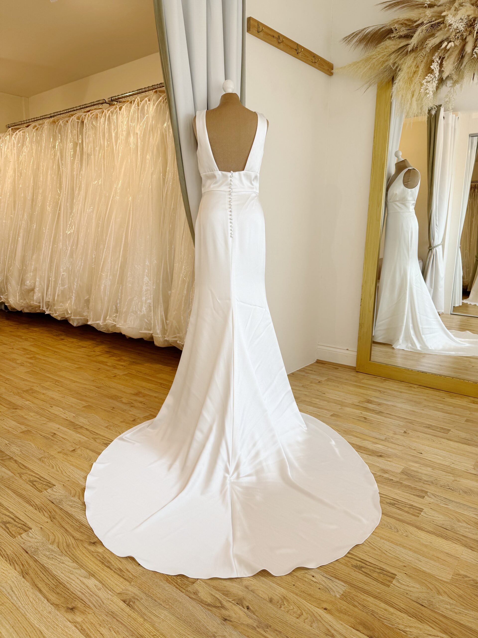 Fox Bridal Guilded Rose This Time Size 12 wedding dress for sale Lucy Hart Bridal Leighton Buzzard Bridal Shop Bedfordshire