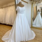 Herawhite Austin Size 20 wedding dress for sale Lucy Hart Bridal Leighton Buzzard Bridal Shop Bedfordshire