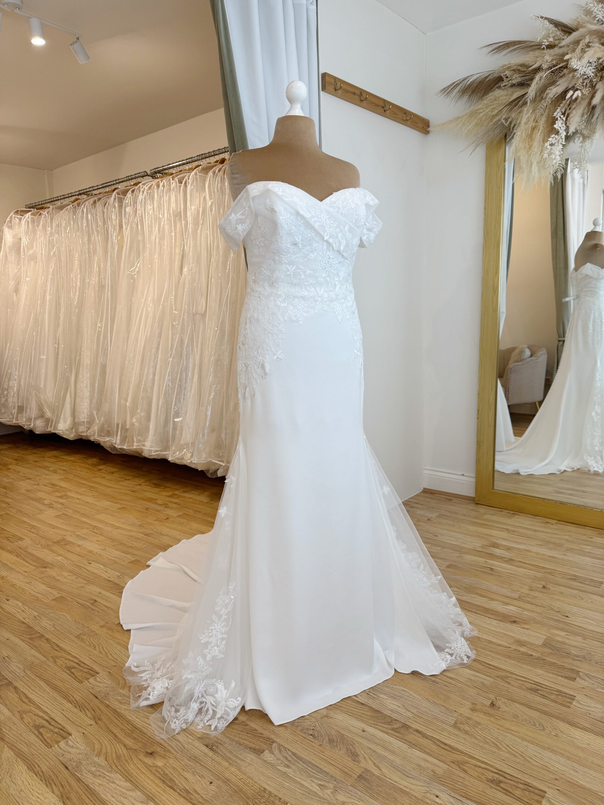 Sincerity Bridal 44498 Size 18 Wedding dress for sale Lucy Hart Bridal Leighton Buzzard Bridal Shop Bedfordshire