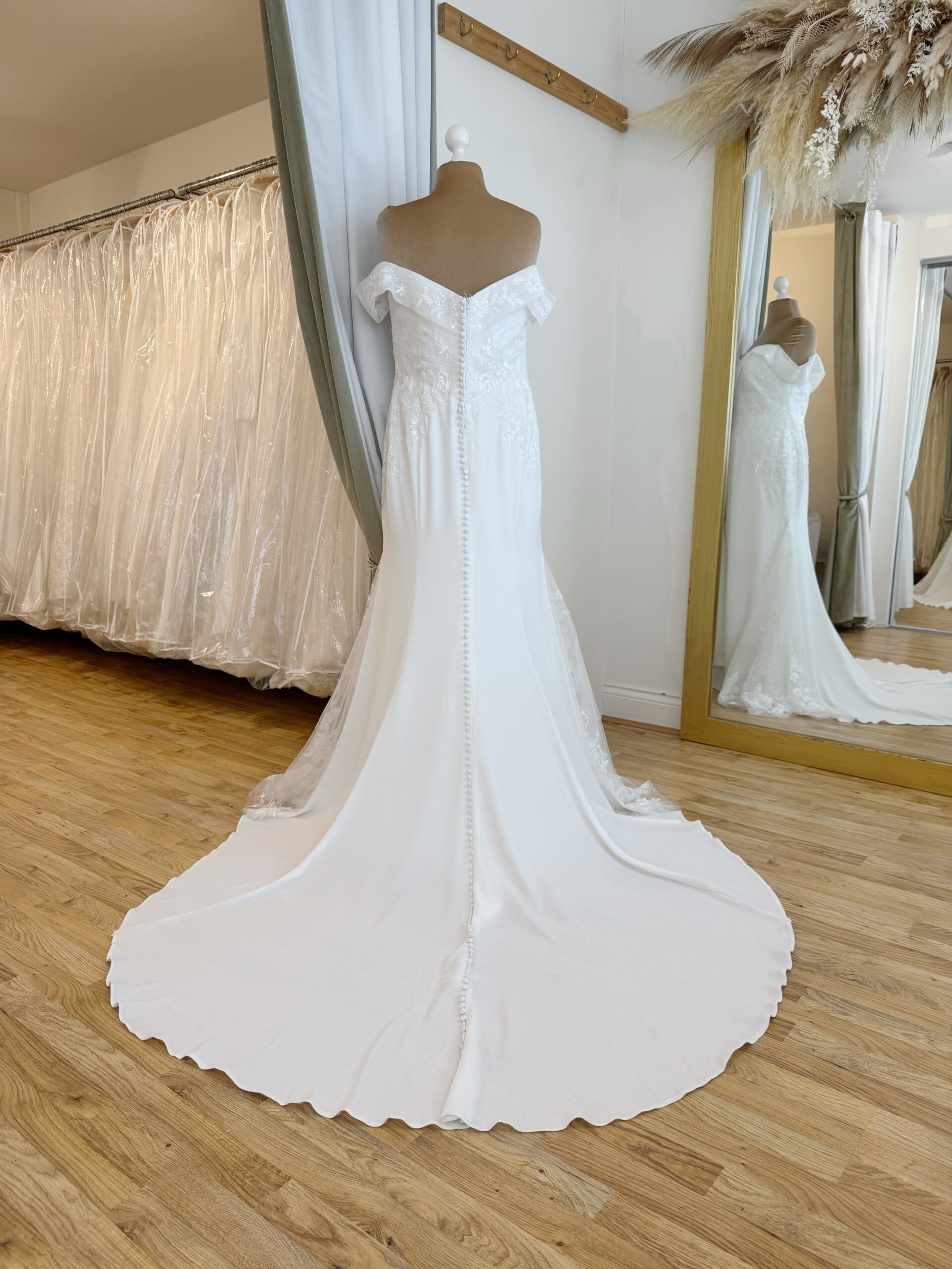 Sincerity Bridal 44498 Size 18 Wedding dress for sale Lucy Hart Bridal Leighton Buzzard Bridal Shop Bedfordshire