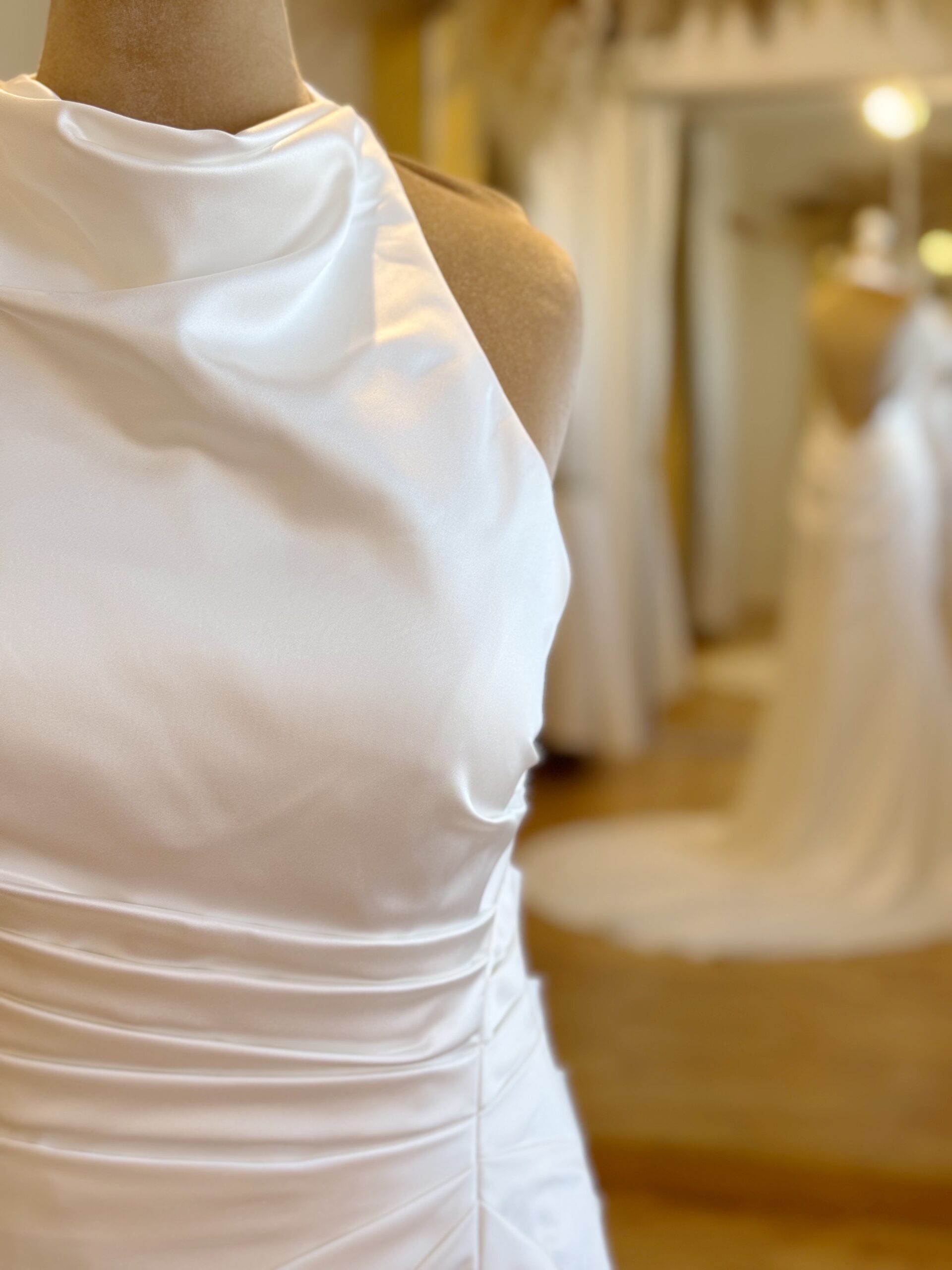 Herawhite Sadie Size 10 wedding dress for sale Lucy Hart Bridal Leighton Buzzard Bridal Shop Bedfordshire