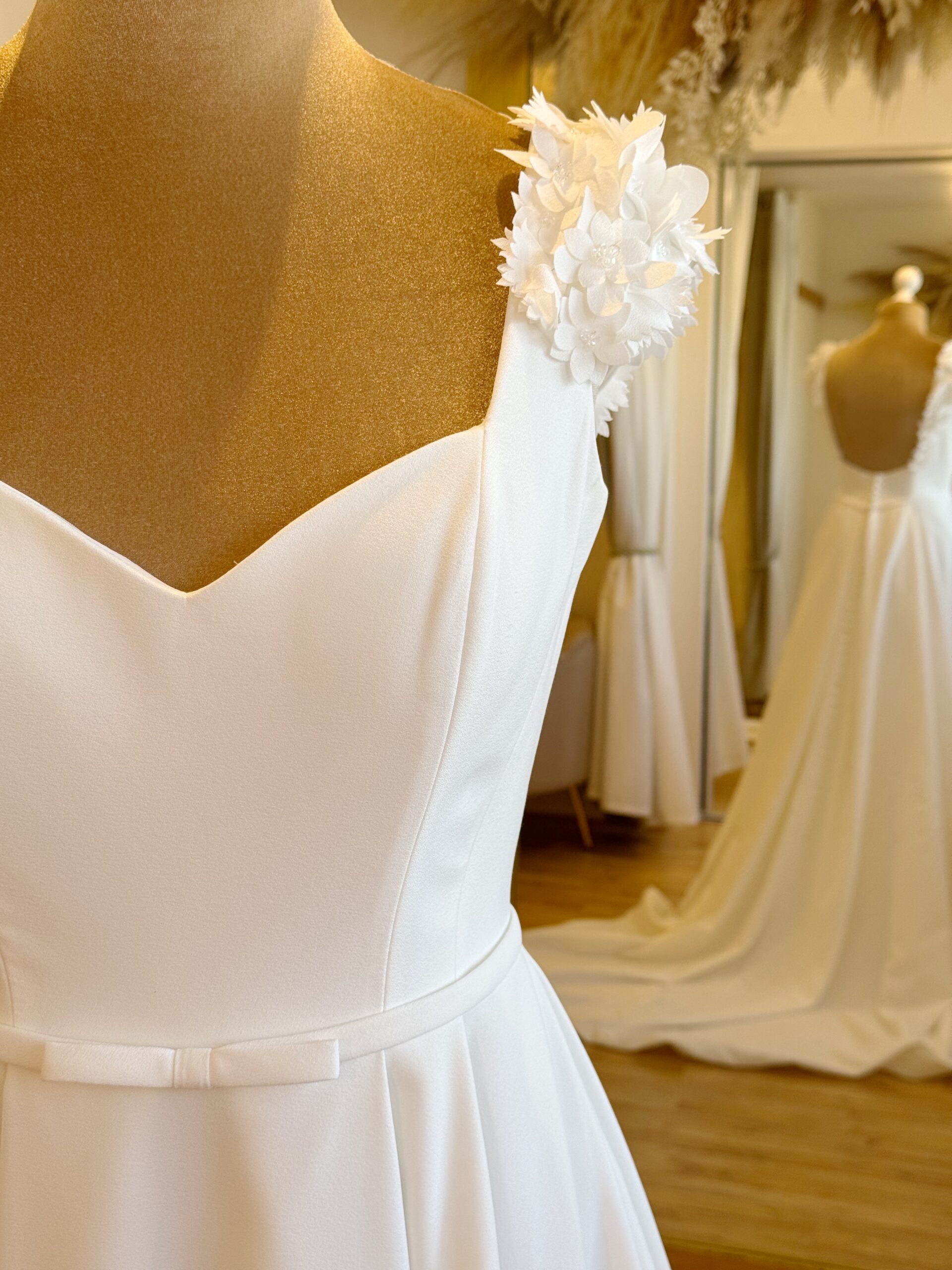 Ellis Bridal Lara Size 14 wedding dress for sale Lucy Hart Bridal Leighton Buzzard Bridal Shop Bedfordshire
